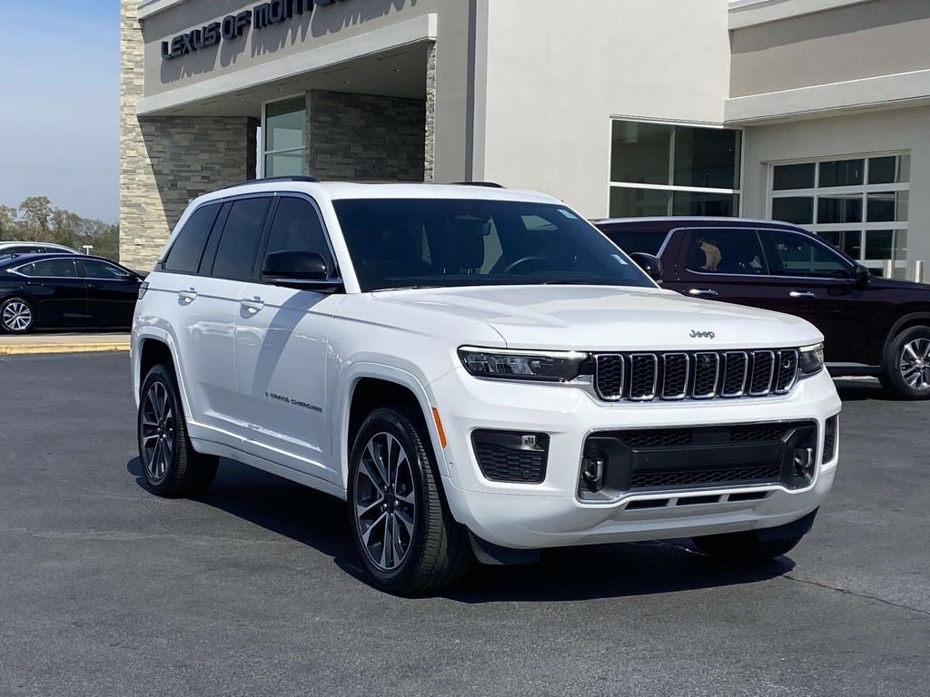 2023 Jeep Grand Cherokee Overland with Lux. &amp; Advanced Pro Tech