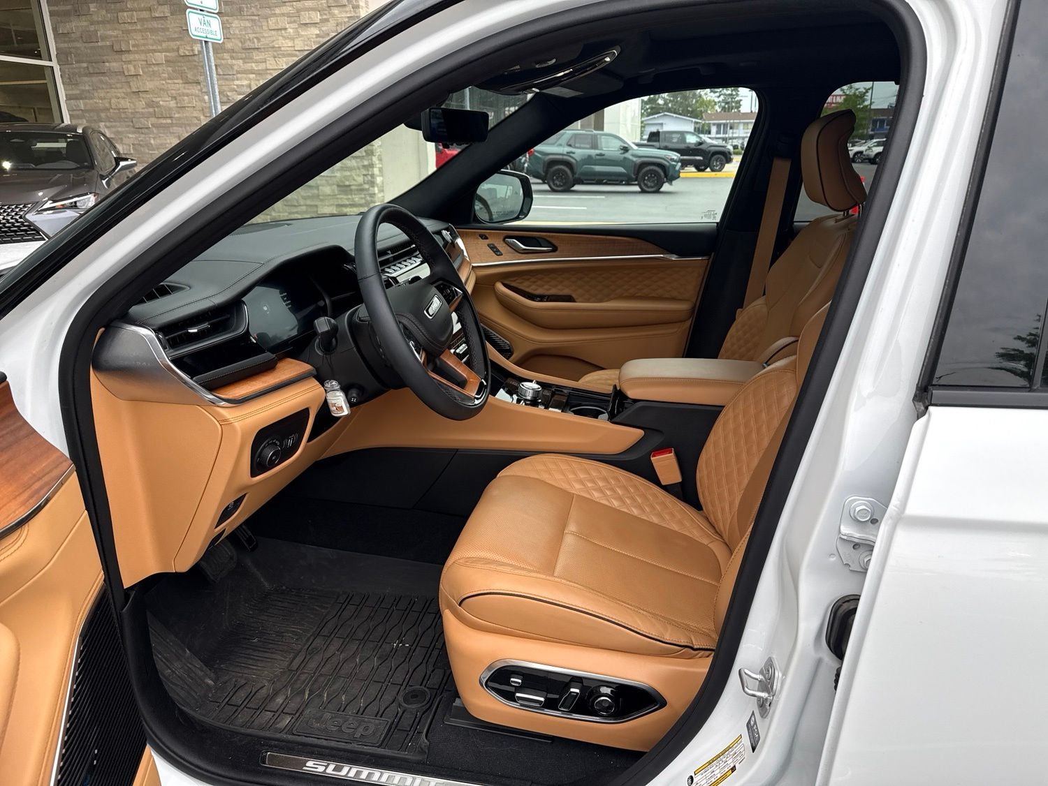 2025 Jeep Grand Cherokee L Summit