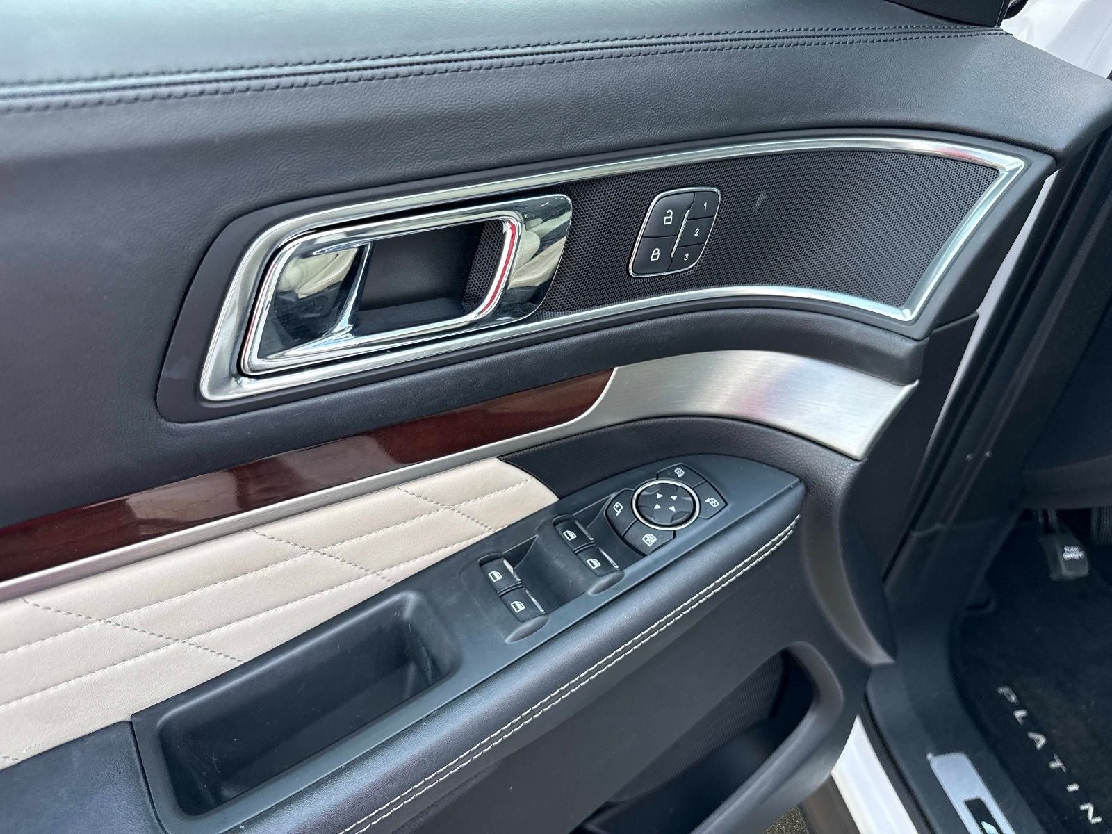 2019 Ford Explorer Platinum