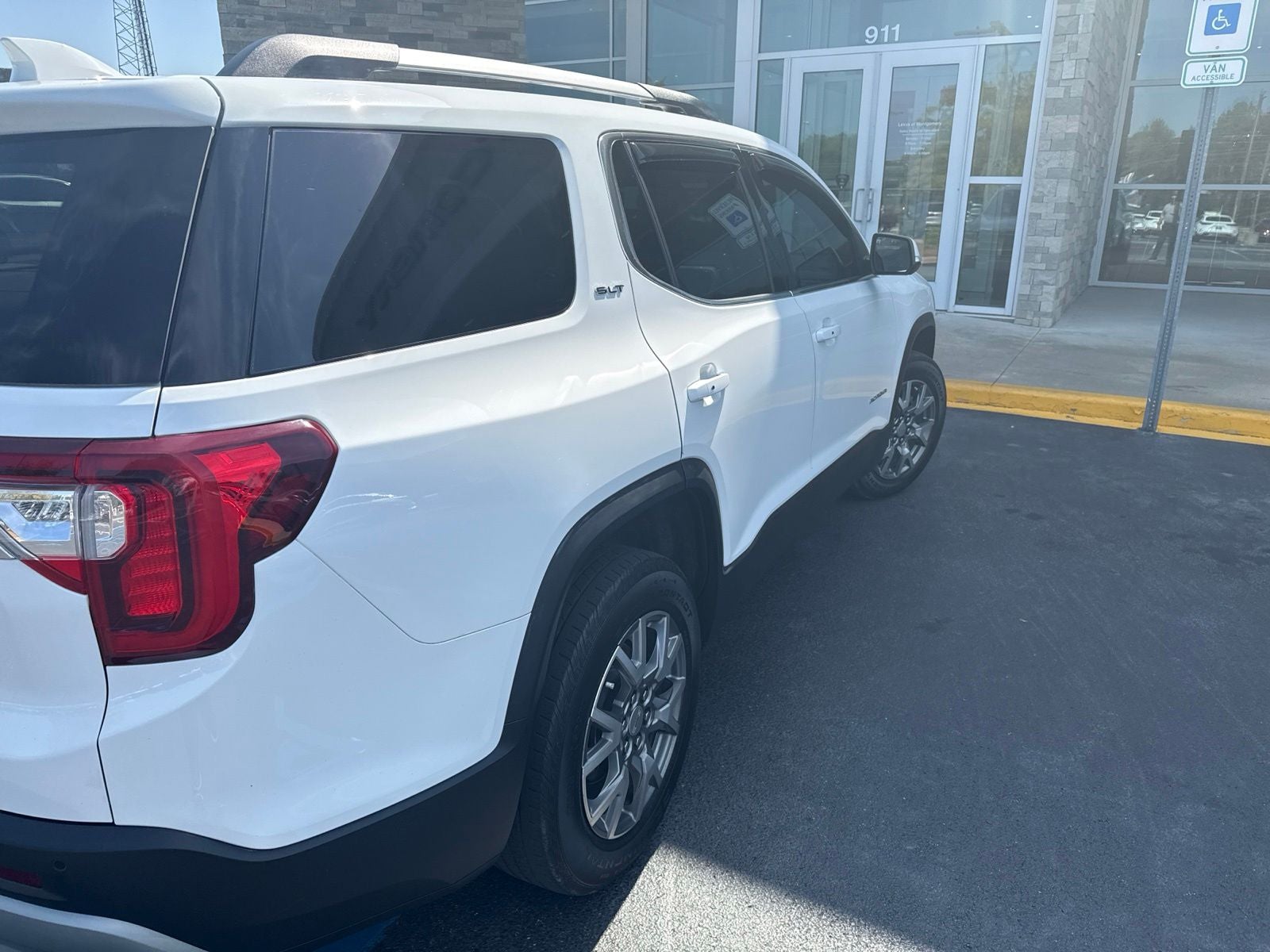2021 GMC Acadia SLT