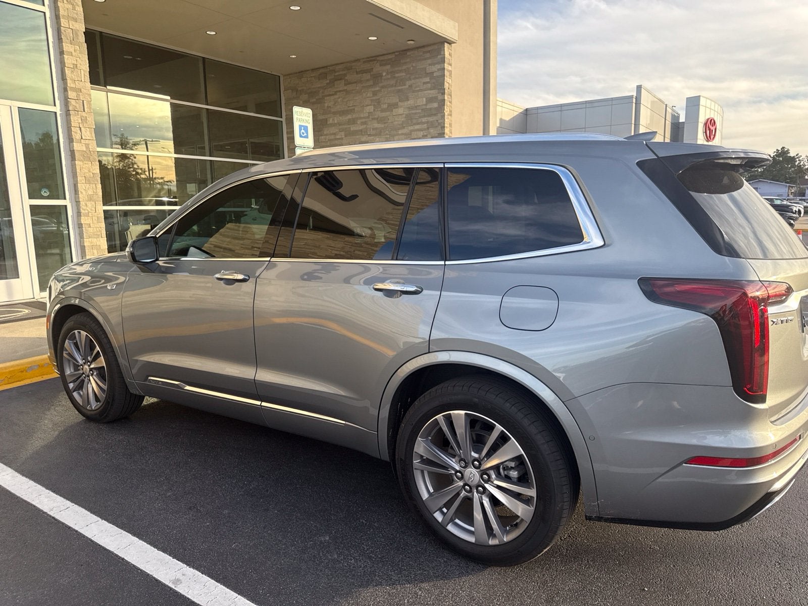 2024 Cadillac XT6 Premium Luxury