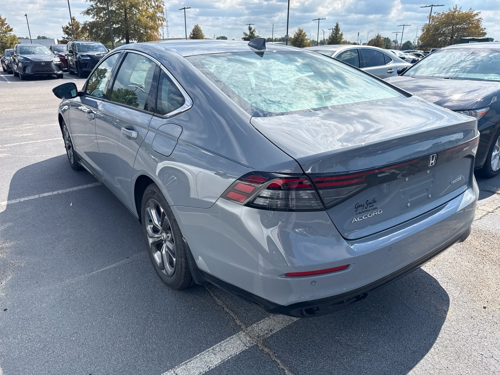 2023 Honda Accord Hybrid EX-L w/o BSI