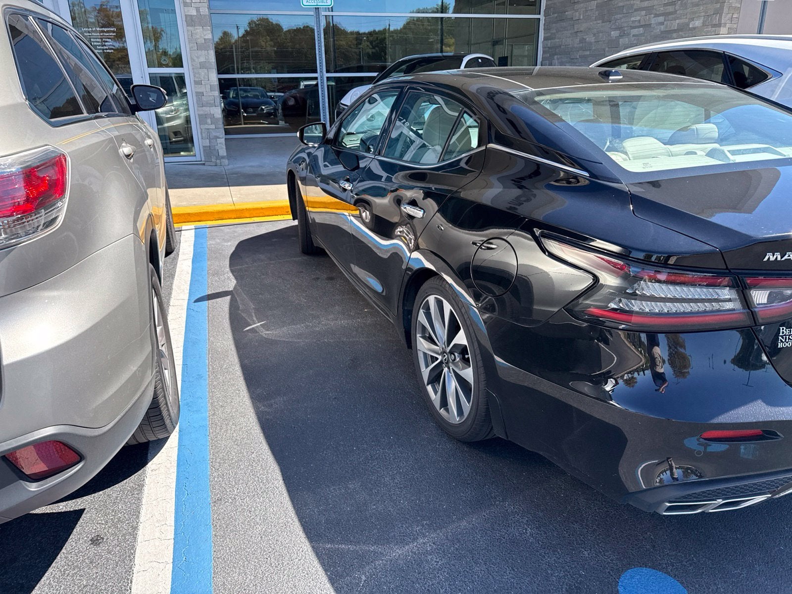 2023 Nissan Maxima Platinum