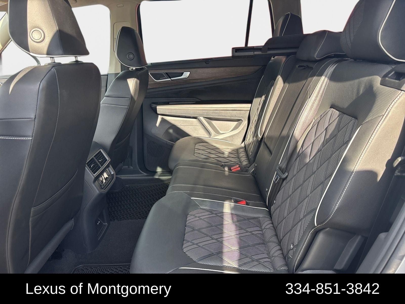 2025 Volkswagen Atlas 2.0T SEL Premium R-Line