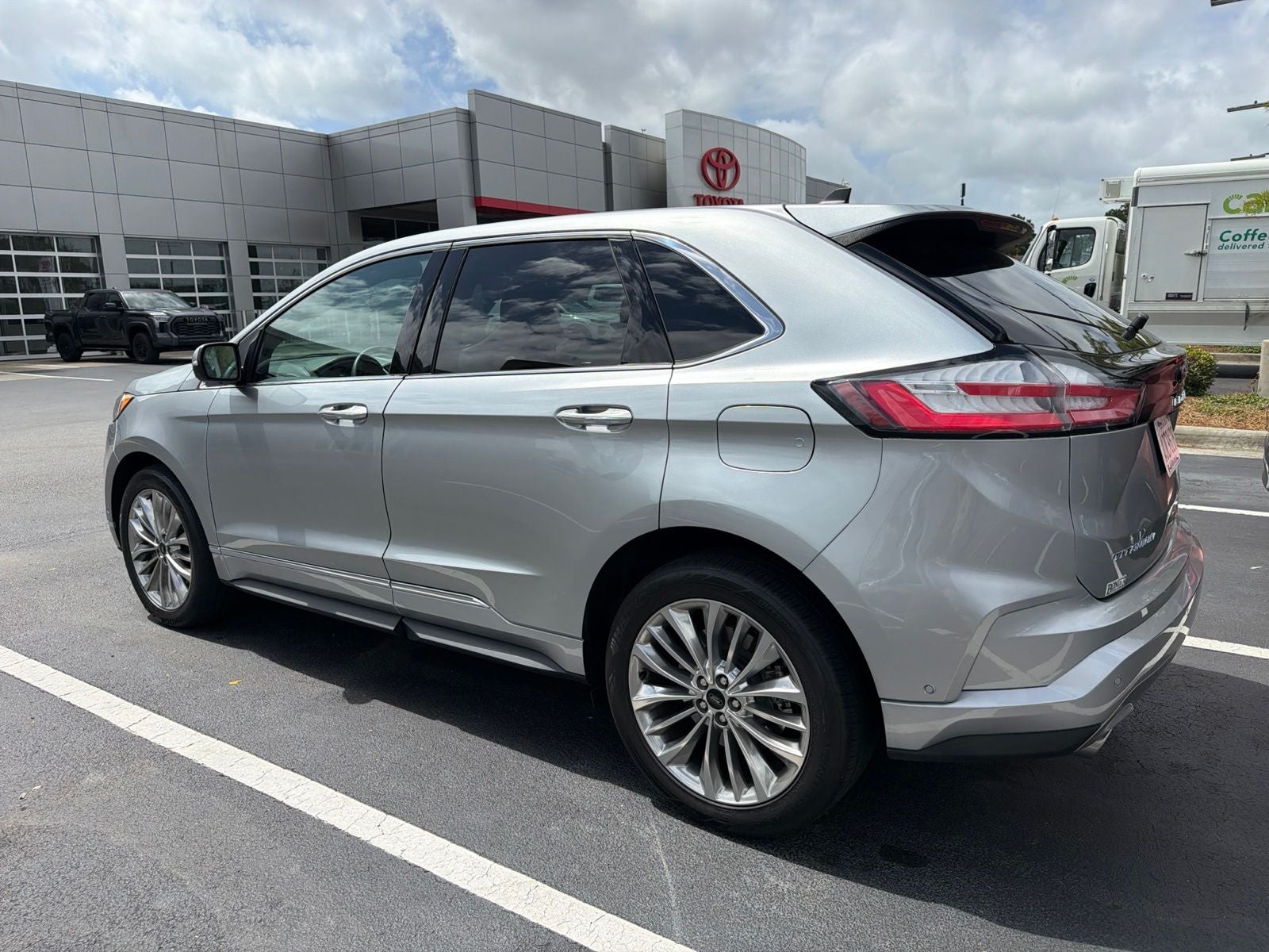 2024 Ford Edge Titanium