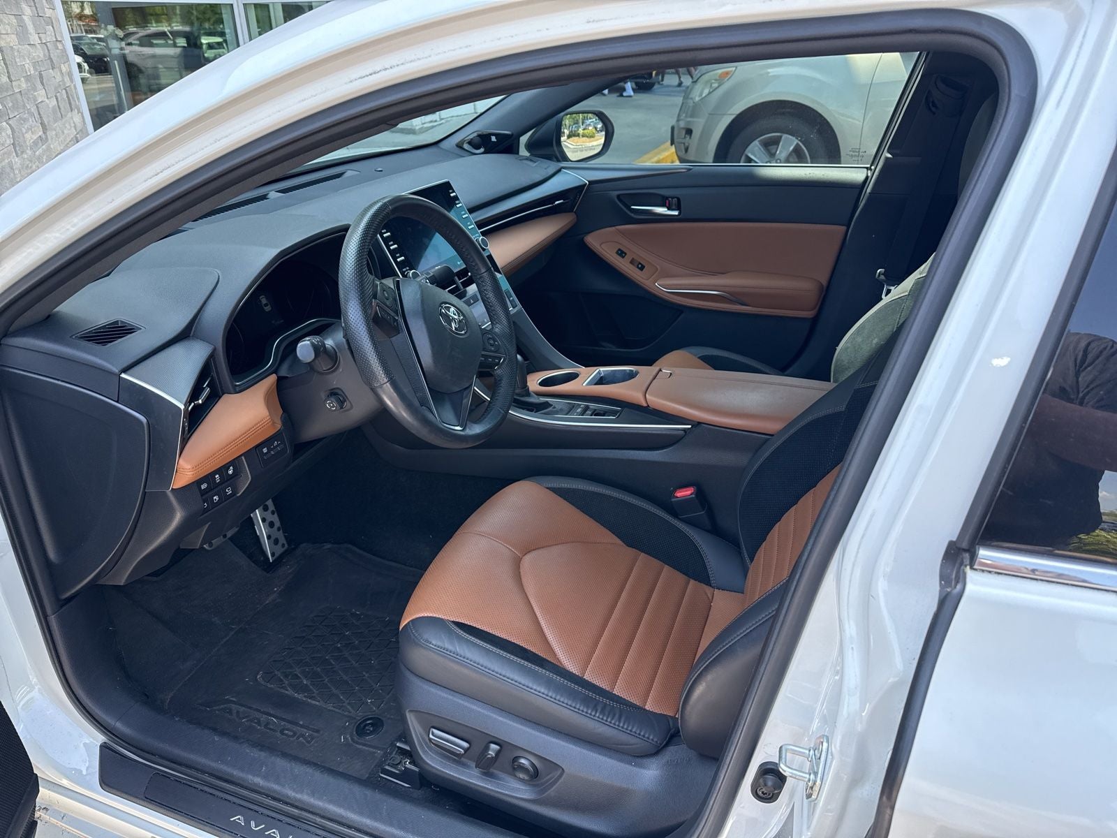 2022 Toyota Avalon Touring