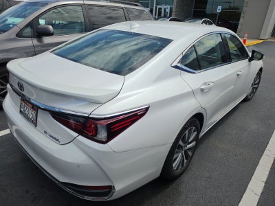 2021 Lexus ES 300h