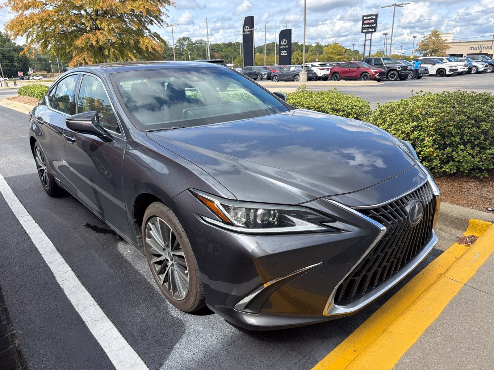2022 Lexus ES 300h