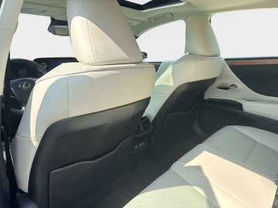 2025 Lexus ES 350
