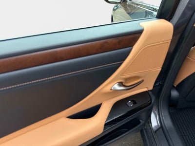 2025 Lexus ES 350