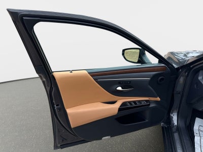 2025 Lexus ES 350
