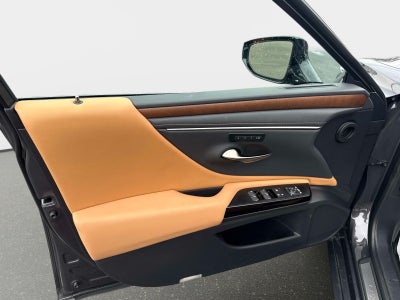 2025 Lexus ES 350