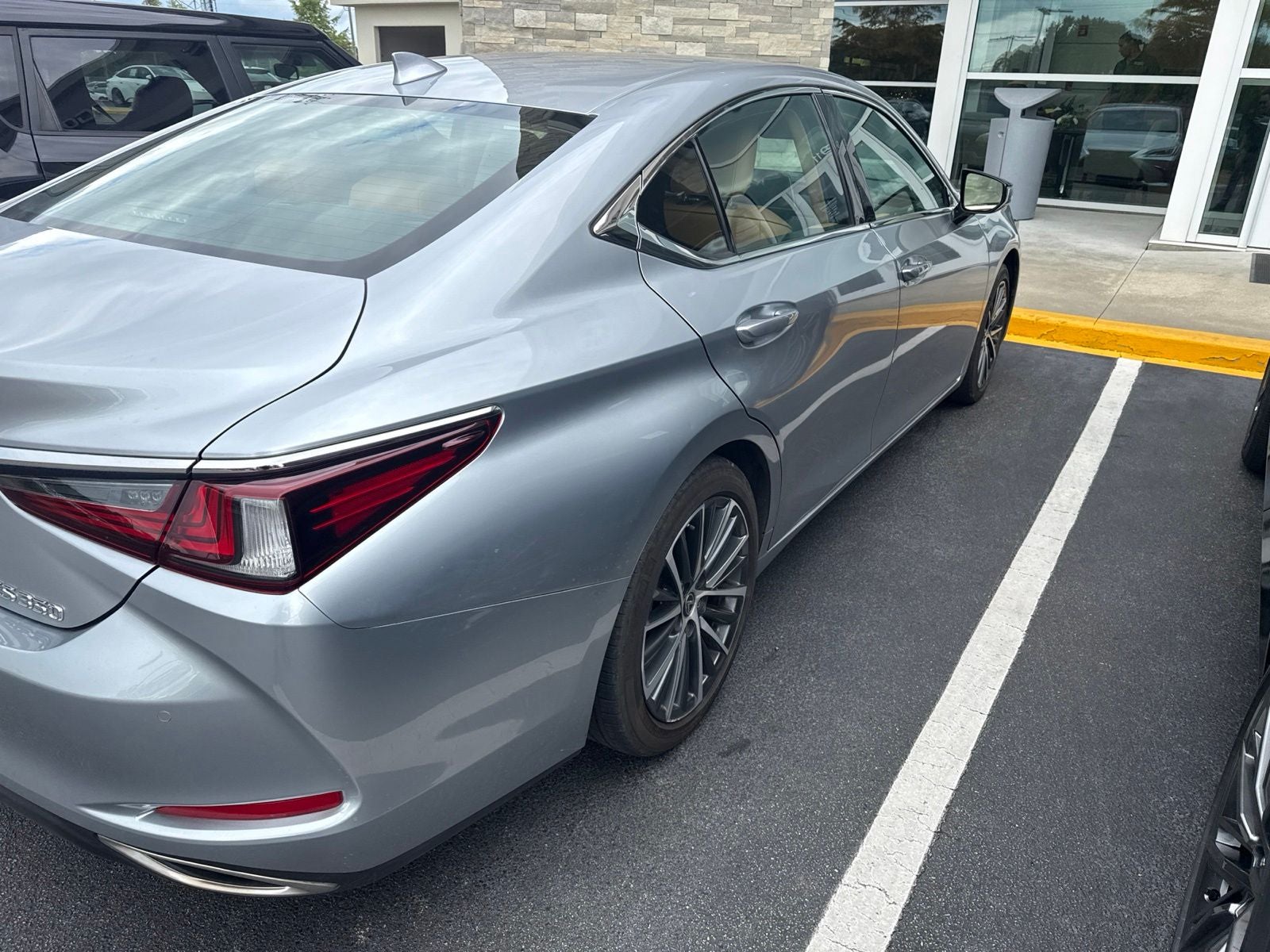 2023 Lexus ES 350