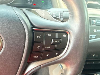 2024 Lexus ES 300h Ultra Luxury