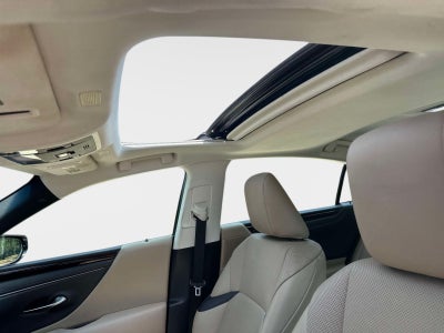 2024 Lexus ES 300h Ultra Luxury