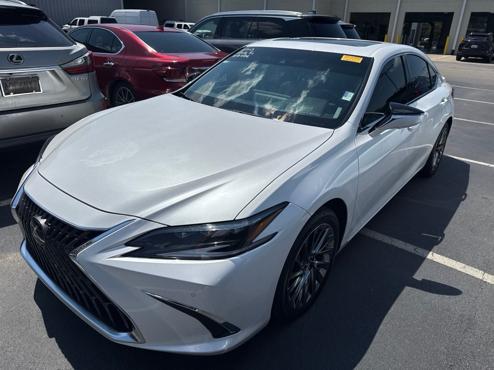 2024 Lexus ES 300h Ultra Luxury