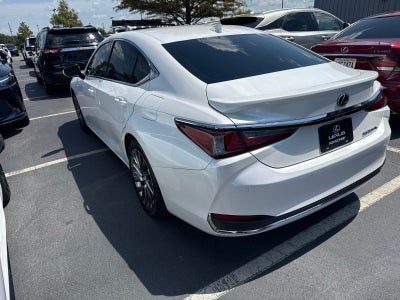 2024 Lexus ES 300h Ultra Luxury