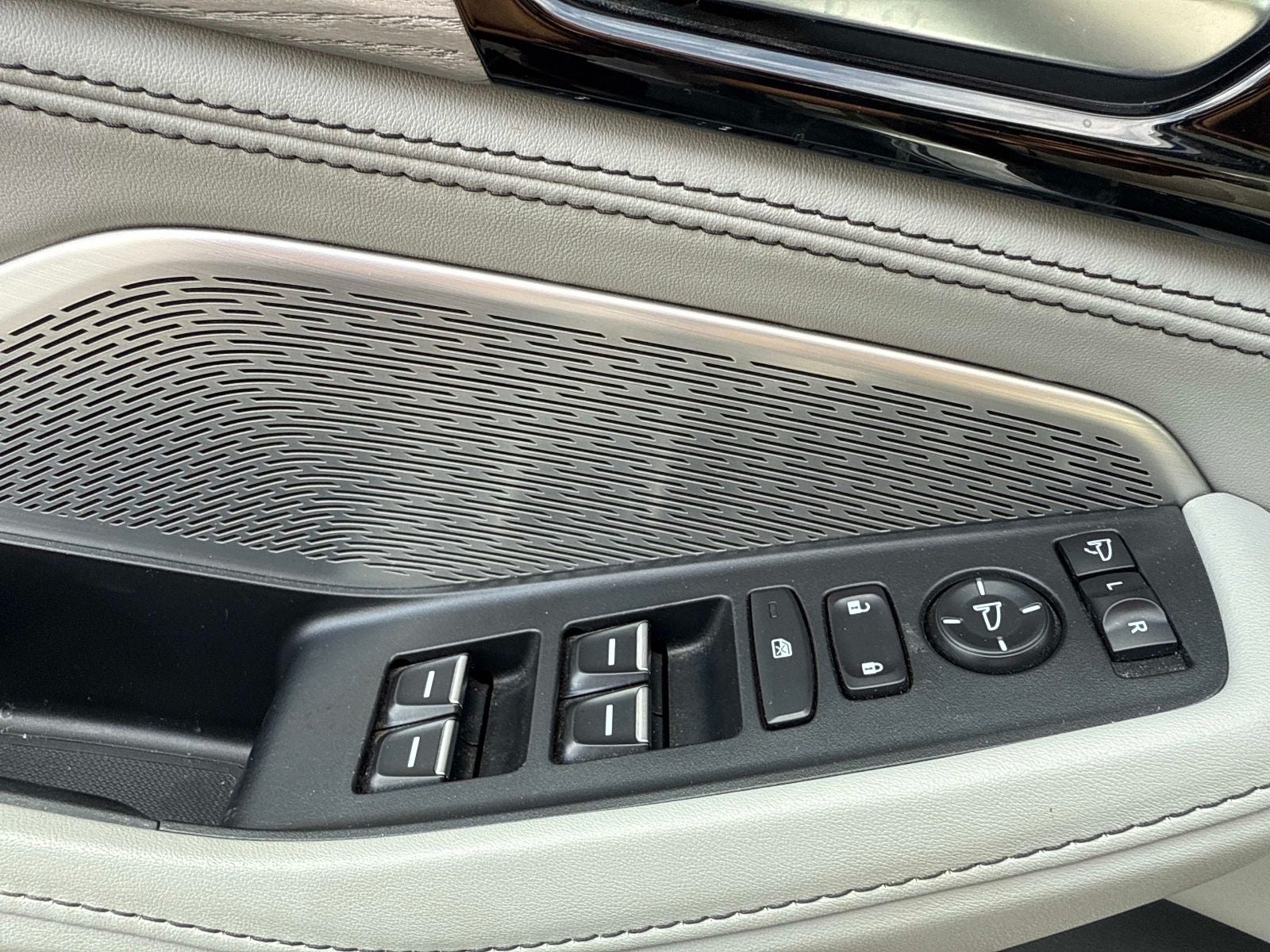2022 Acura MDX Advance SH-AWD