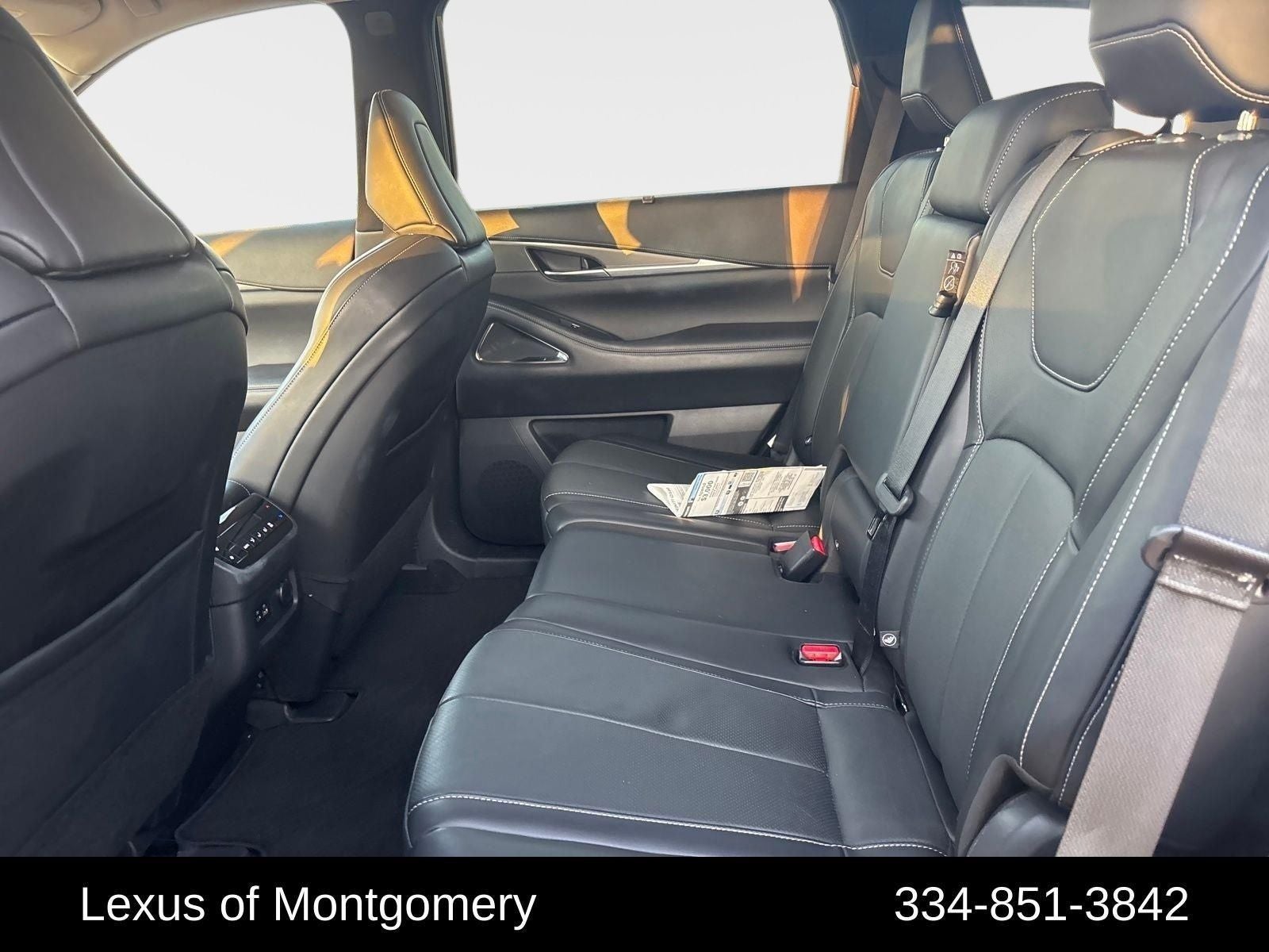 2022 INFINITI QX60 LUXE