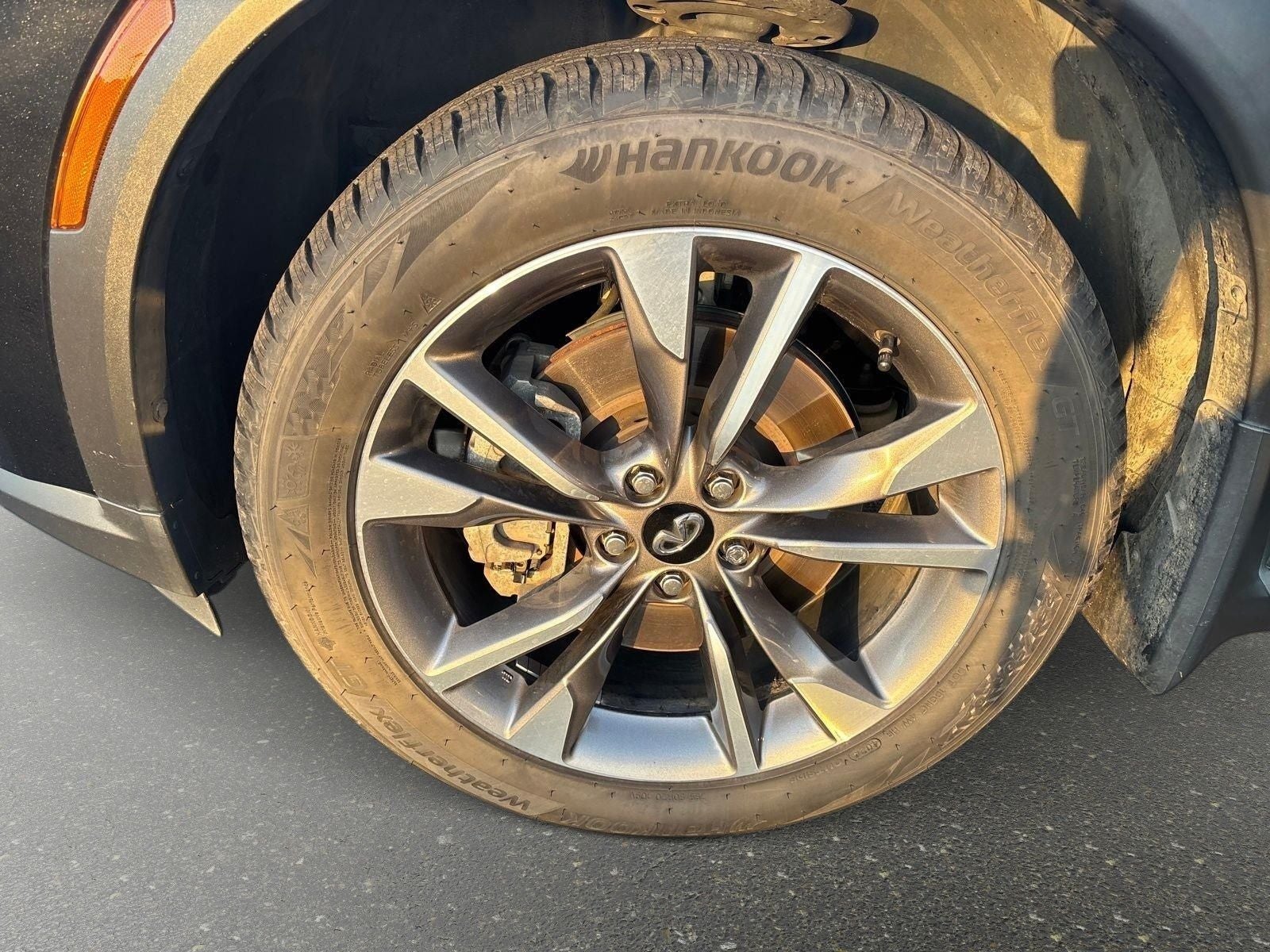 2022 INFINITI QX60 LUXE