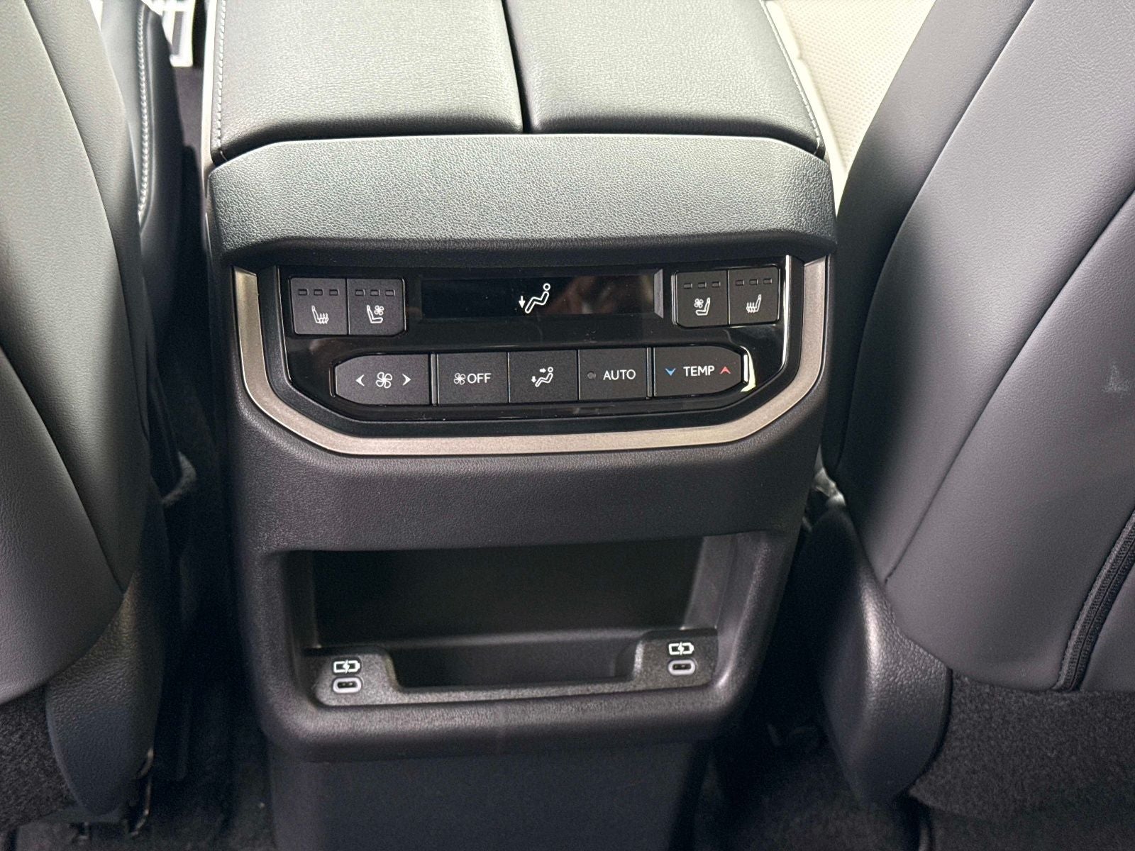 2026 Lexus TX 350 F SPORT Handling