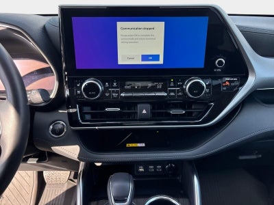 2023 Toyota Highlander Hybrid Platinum