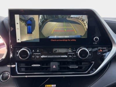 2023 Toyota Highlander Hybrid Platinum