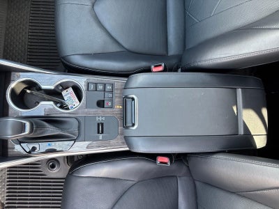 2023 Toyota Highlander Hybrid Platinum