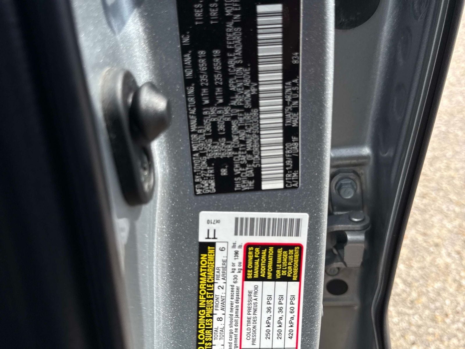 2023 Toyota Highlander LE