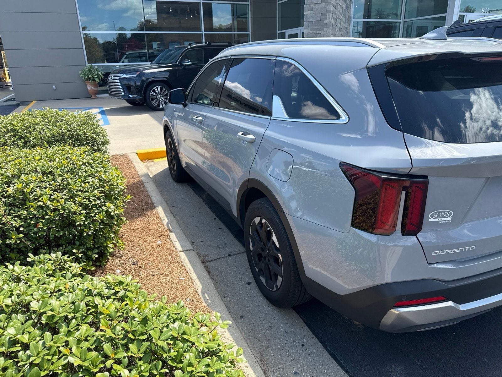2025 Kia Sorento S