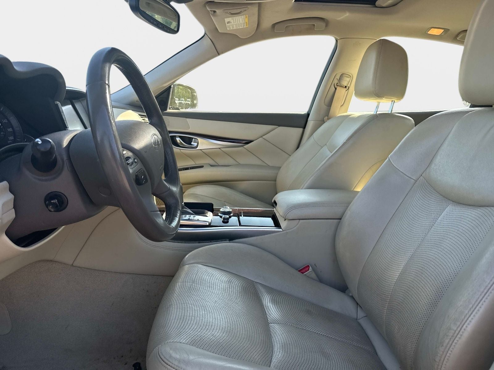 2015 INFINITI Q70 3.7