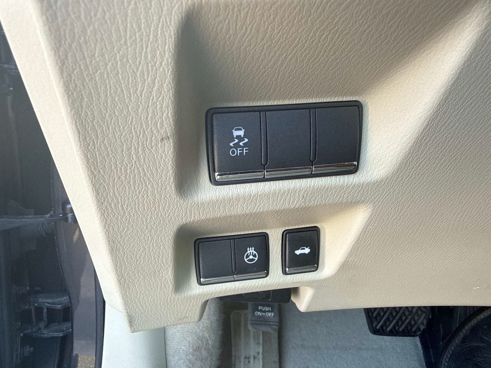 2015 INFINITI Q70 3.7