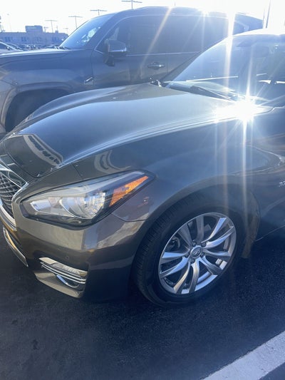 2015 INFINITI Q70 3.7