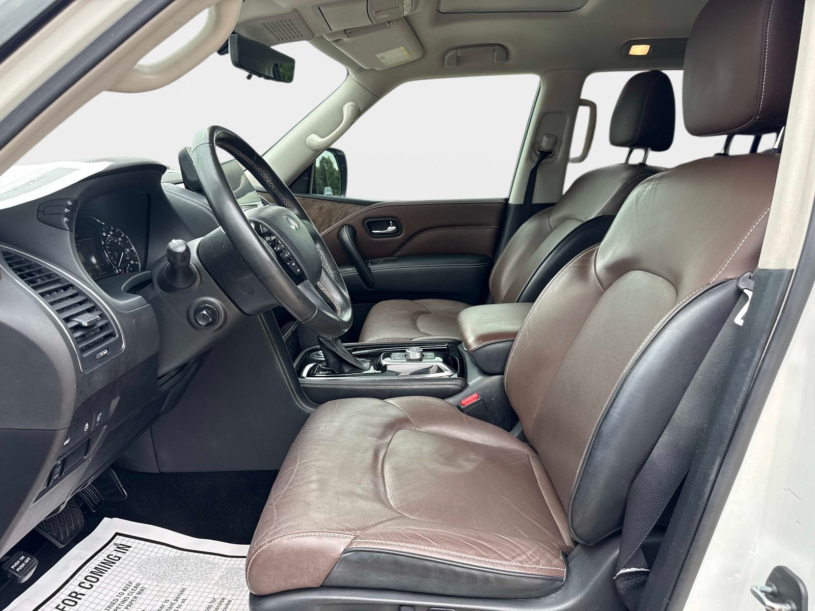 2022 INFINITI QX80 Premium Select