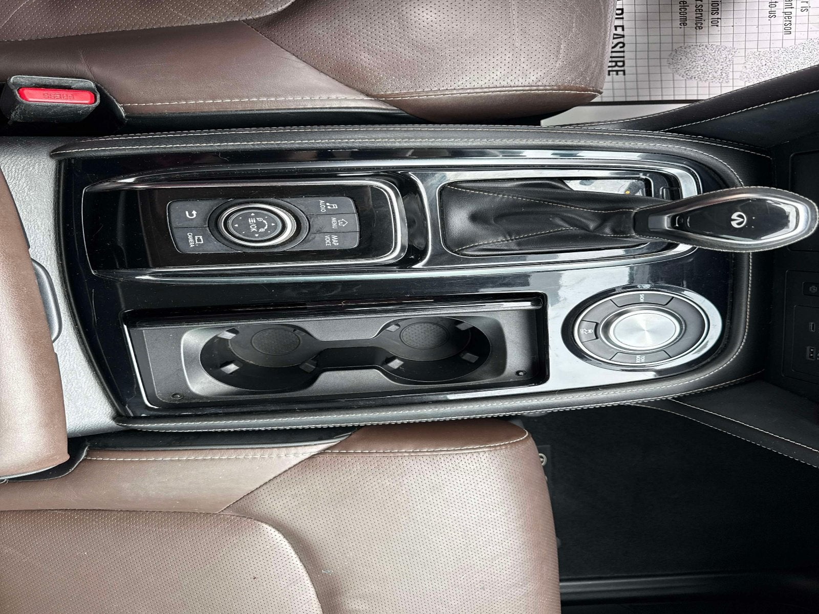 2022 INFINITI QX80 Premium Select