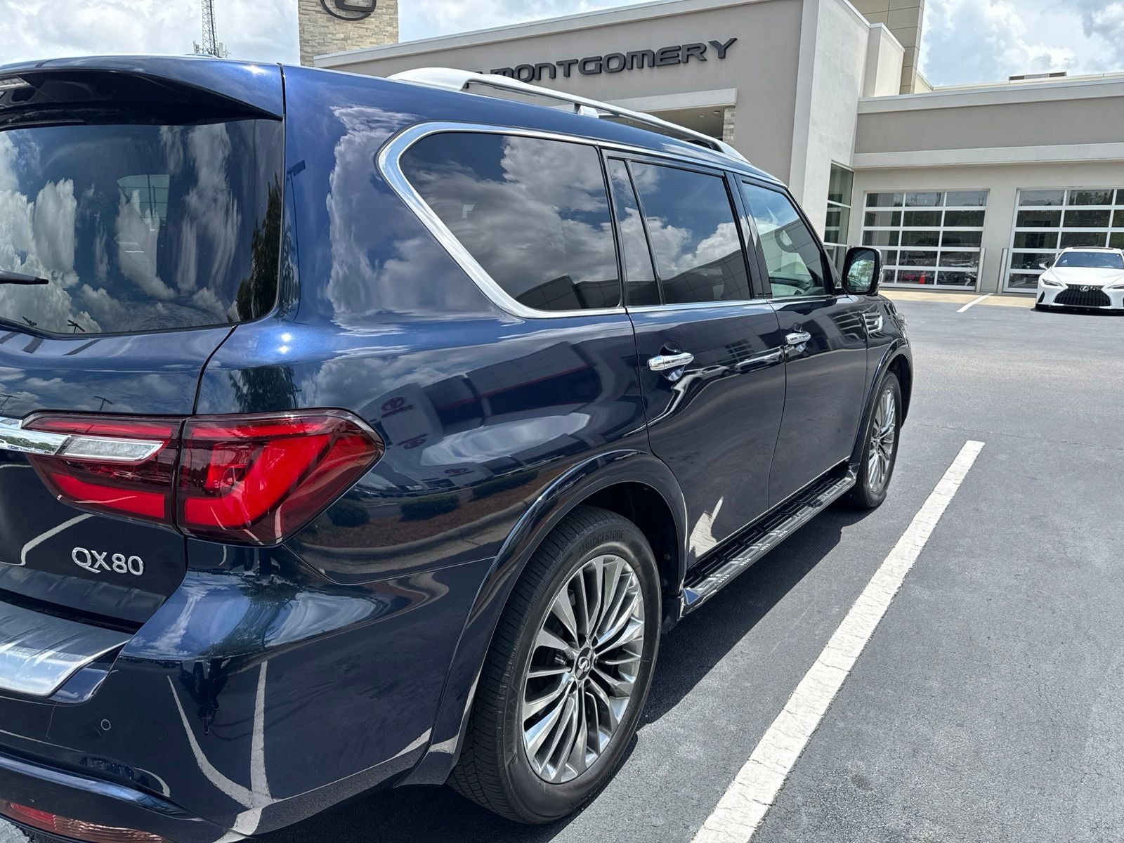 2021 INFINITI QX80 Sensory