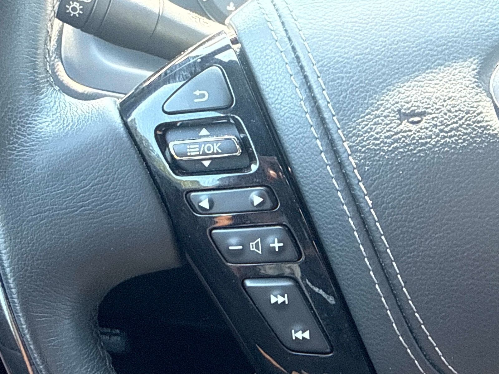 2023 INFINITI QX80 Sensory