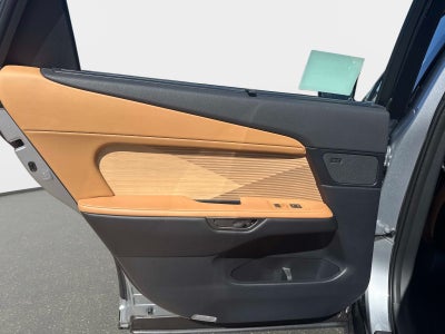 2026 Lexus ES 350e Luxury