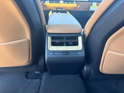2026 Lexus ES 350e Luxury