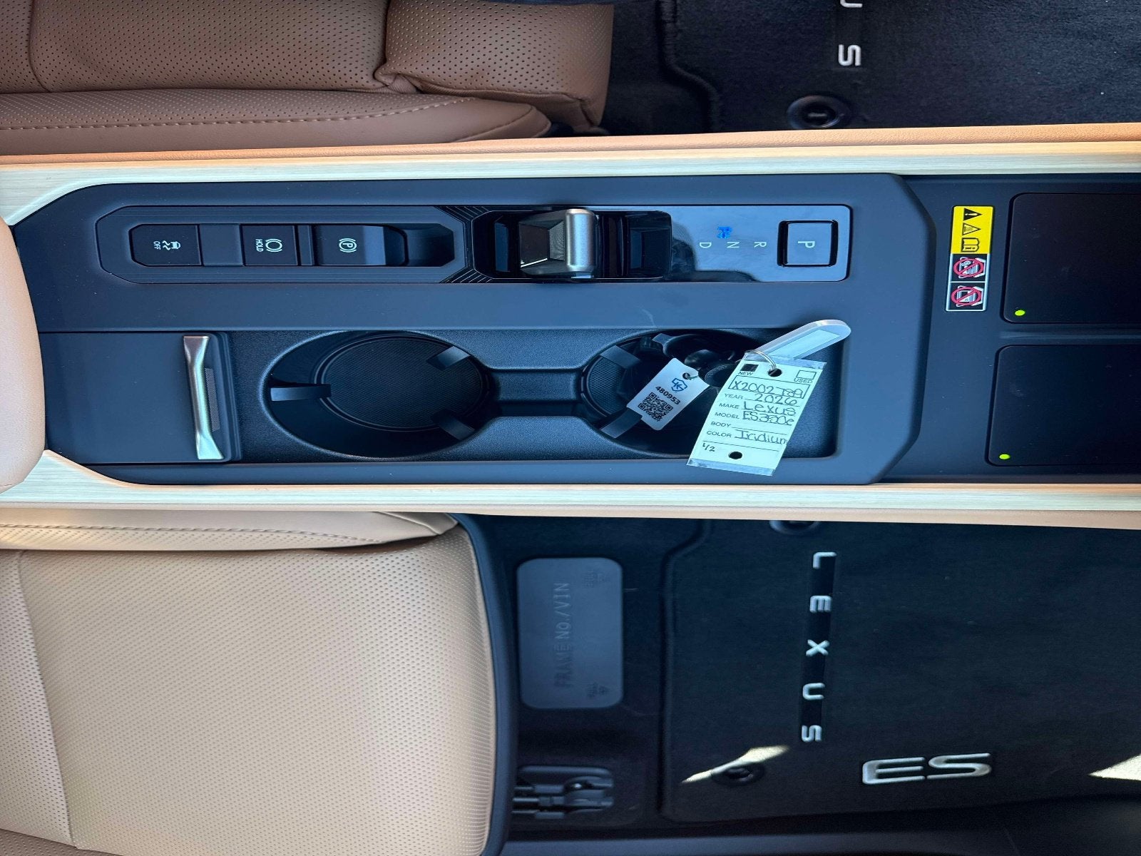 2026 Lexus ES 350e Luxury