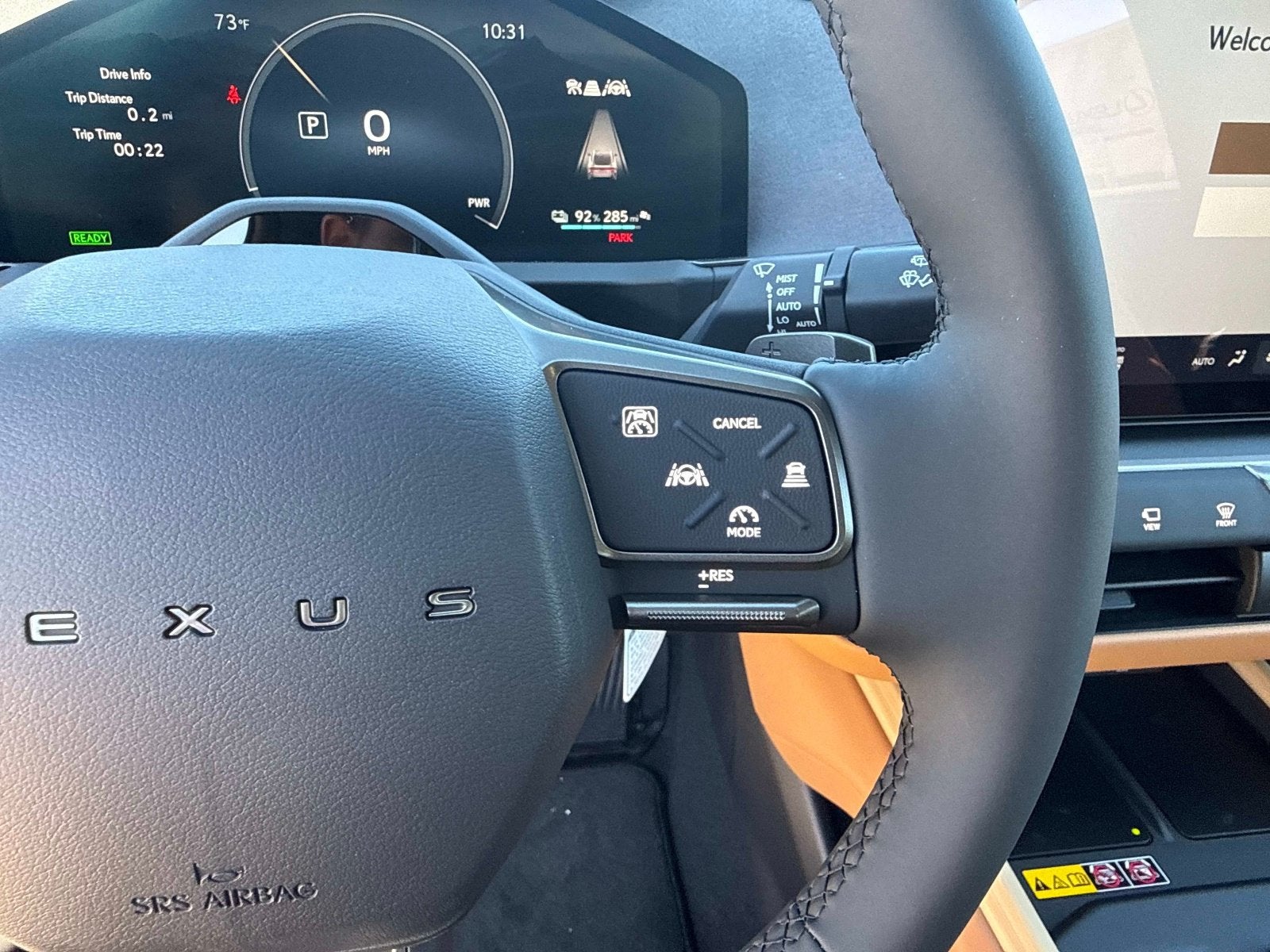 2026 Lexus ES 350e Luxury