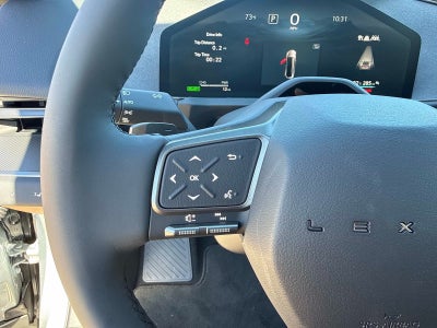 2026 Lexus ES 350e Luxury