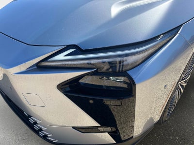 2026 Lexus ES 350e Luxury