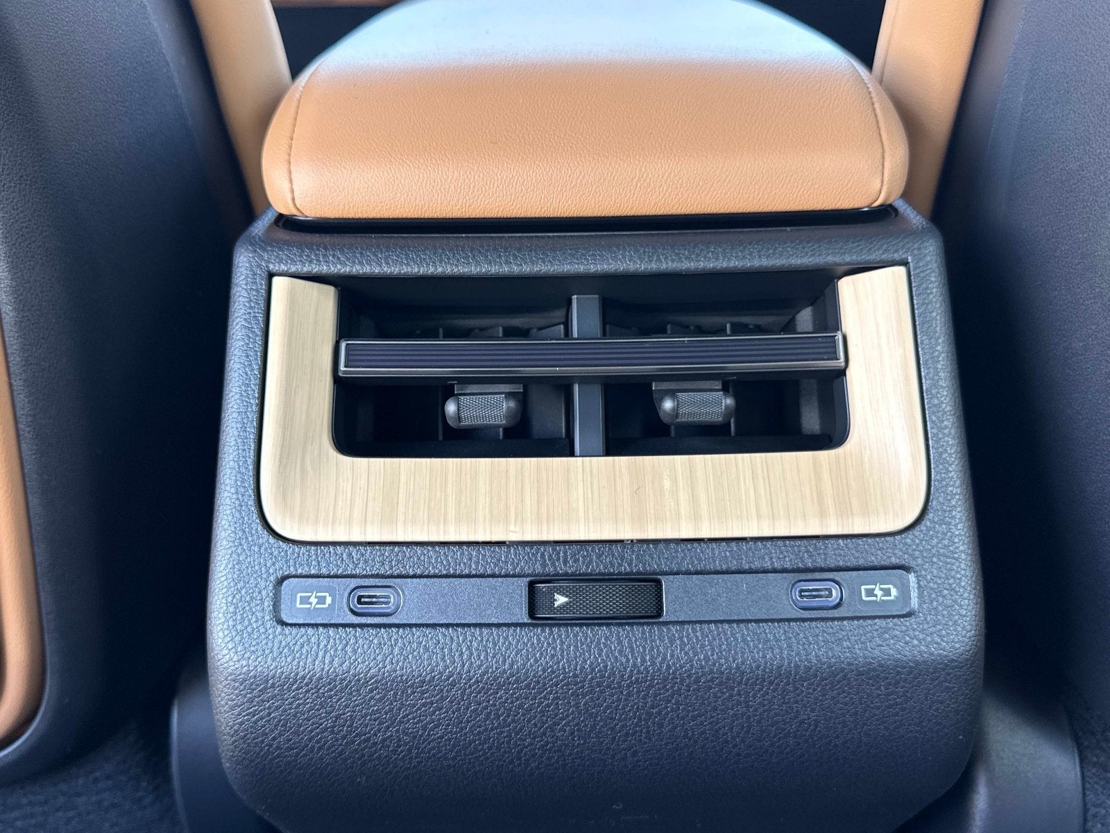 2026 Lexus ES 350e Luxury