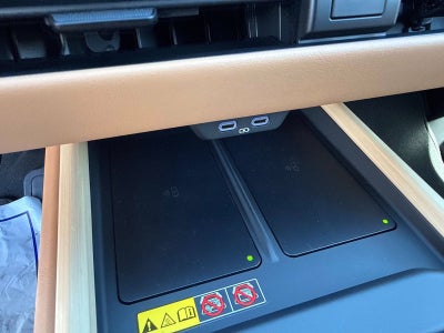 2026 Lexus ES 350e Luxury