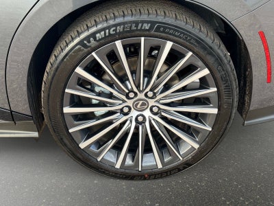 2026 Lexus ES ES 350e Luxury