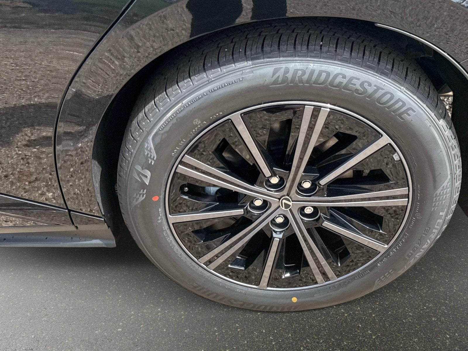 2026 Lexus ES 350h Premium+