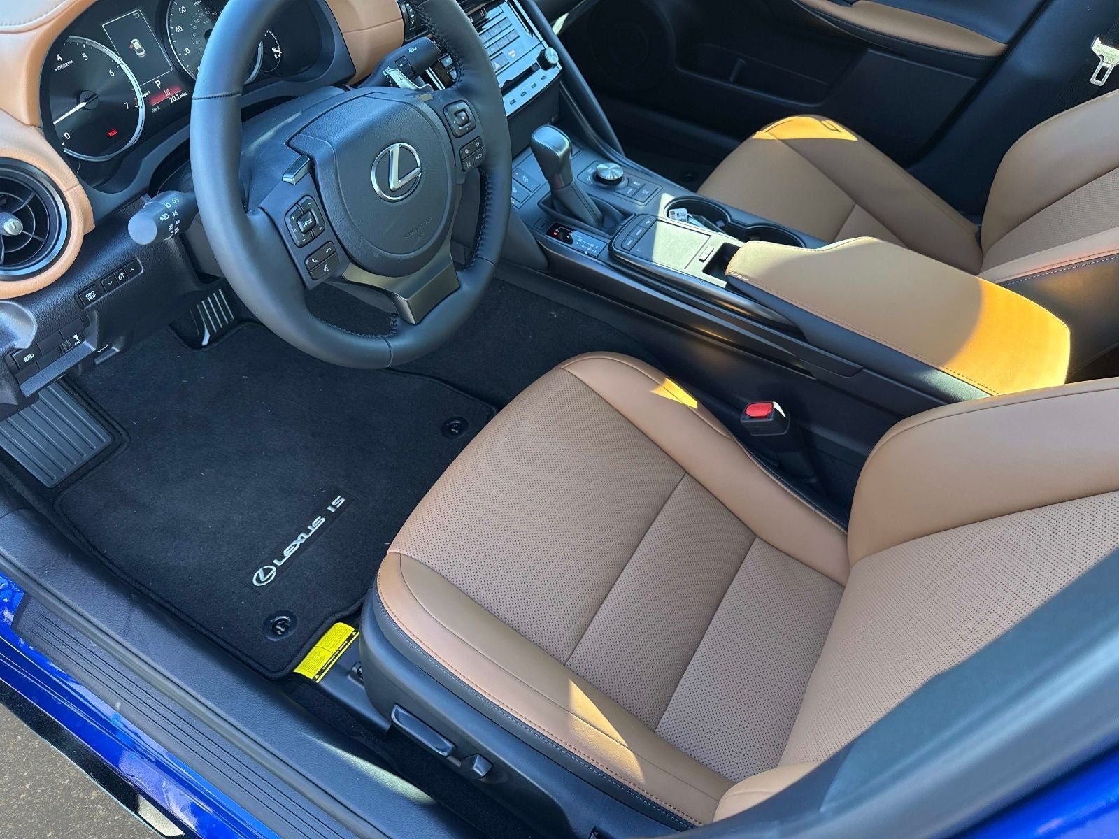 2025 Lexus IS 350 F SPORT Design