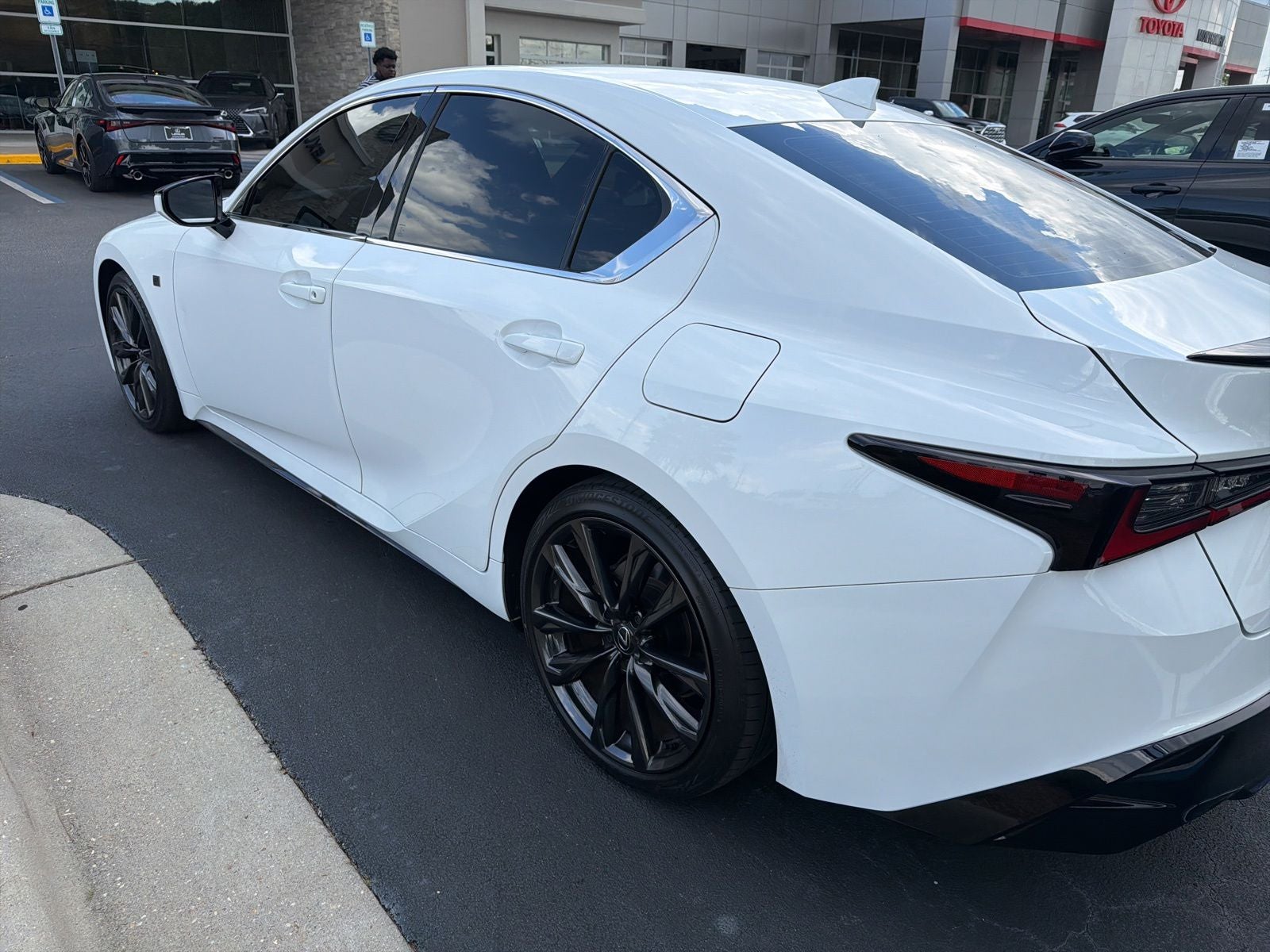 2024 Lexus IS 350 F SPORT Design