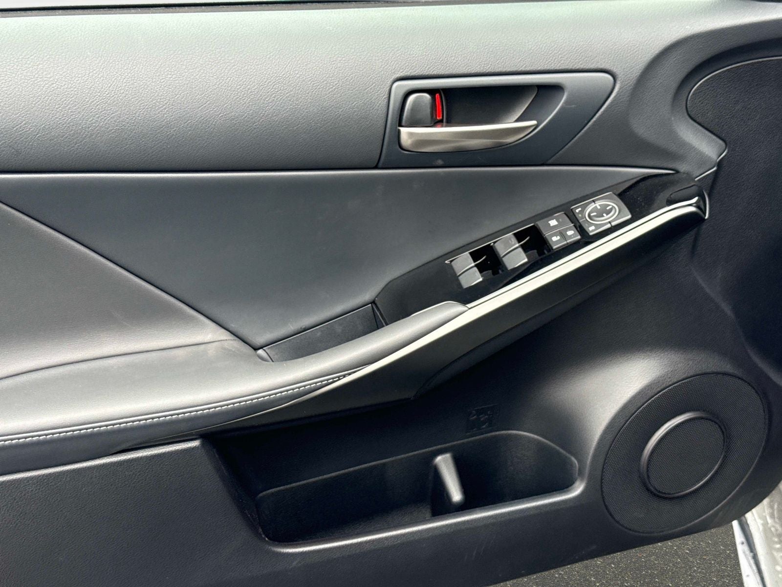 2025 Lexus IS 350 F SPORT Design